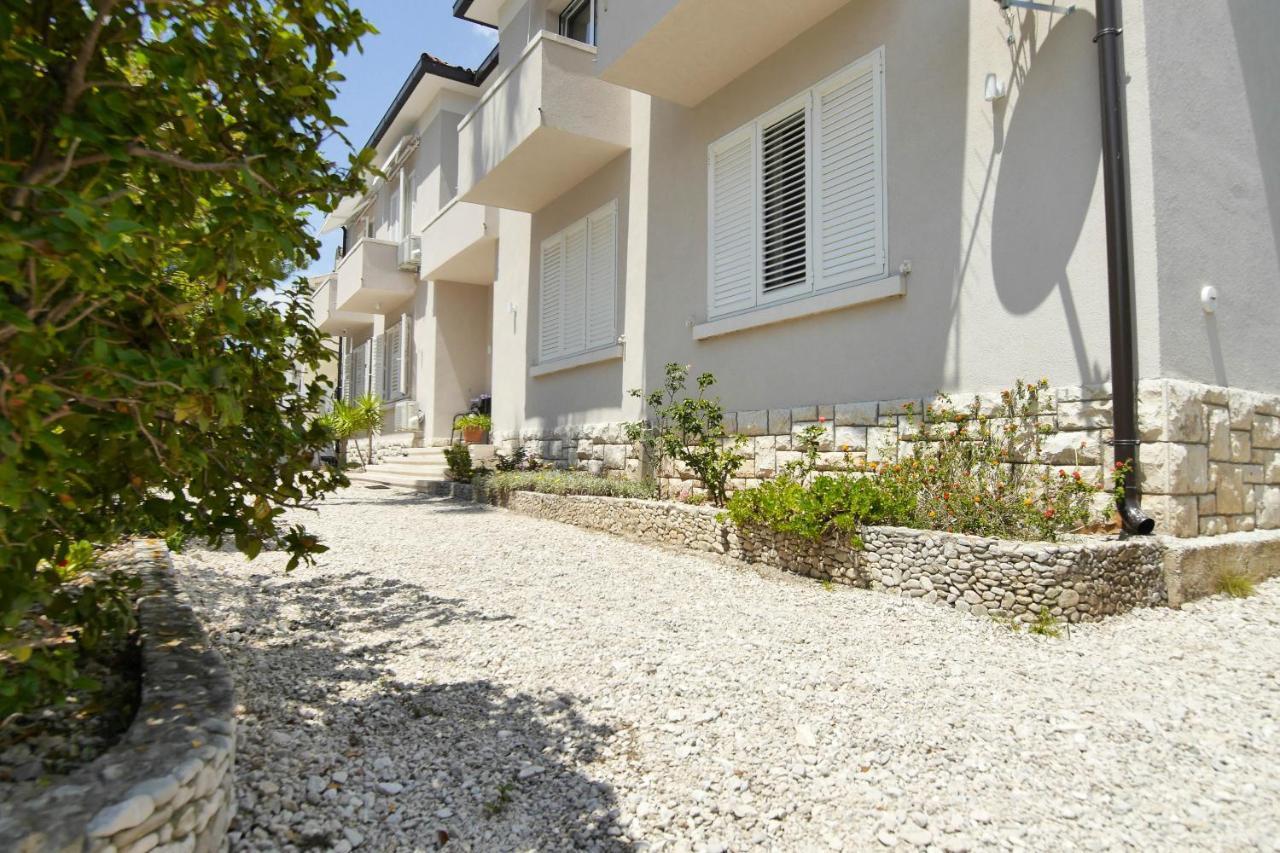 Apartment Beach มาคาร์สกา ภายนอก รูปภาพ